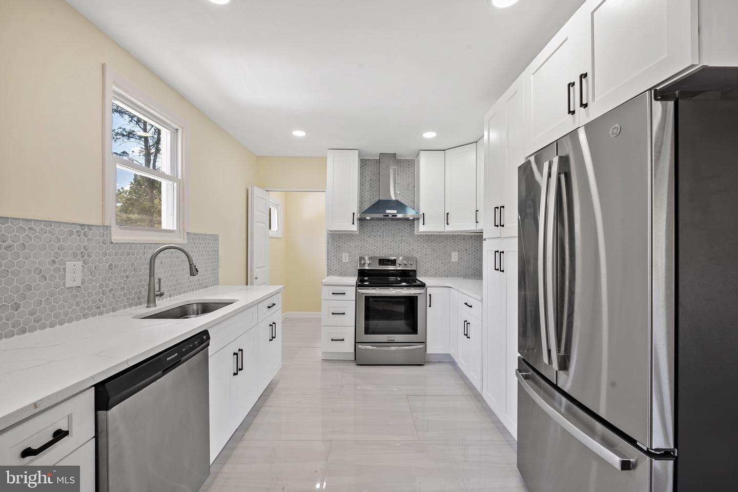 2020 Leithsville Road photo 6