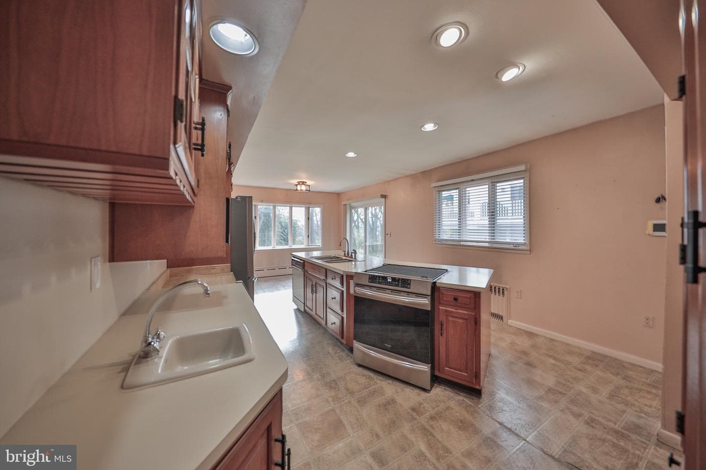420 9th Street photo 13