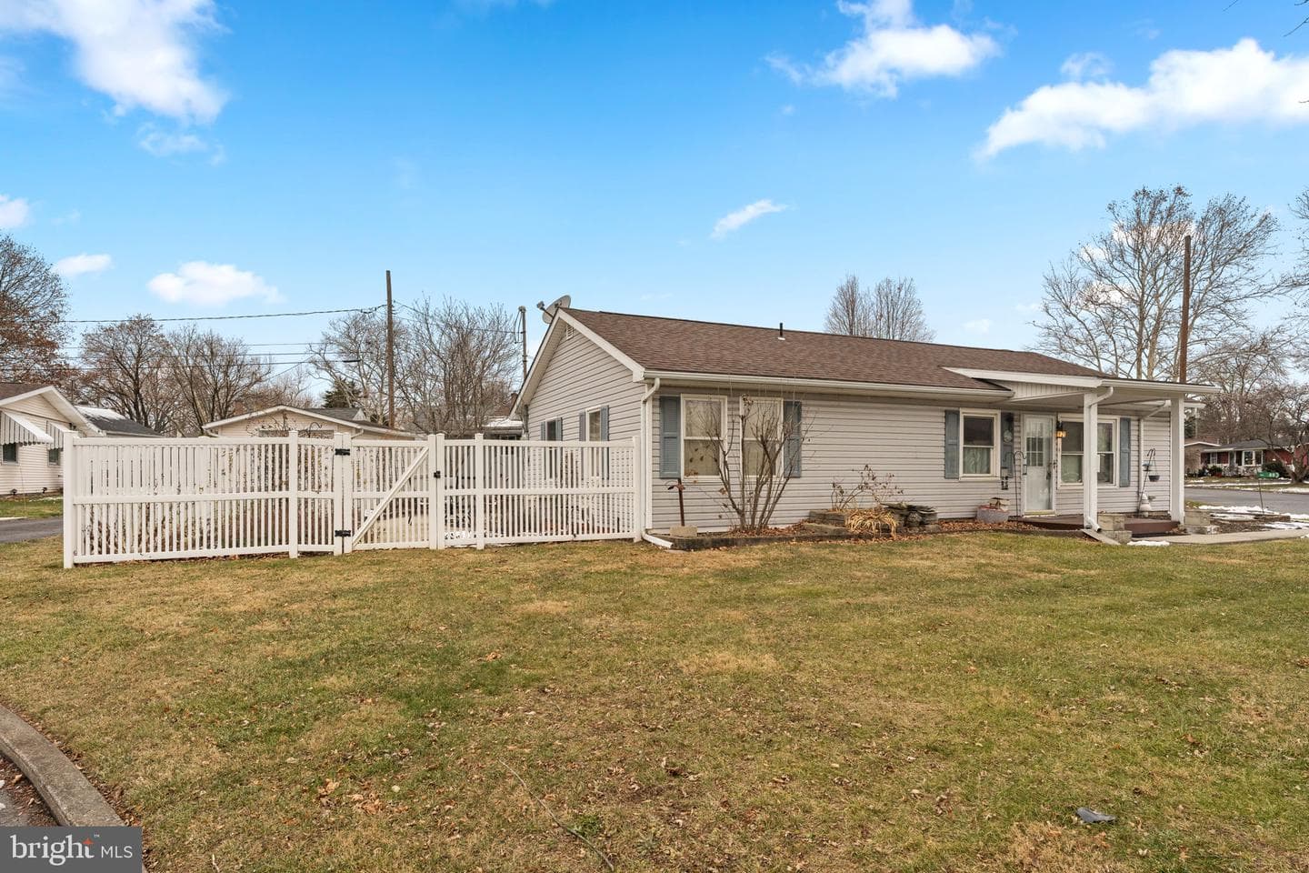 49 Seyfried Avenue photo 3