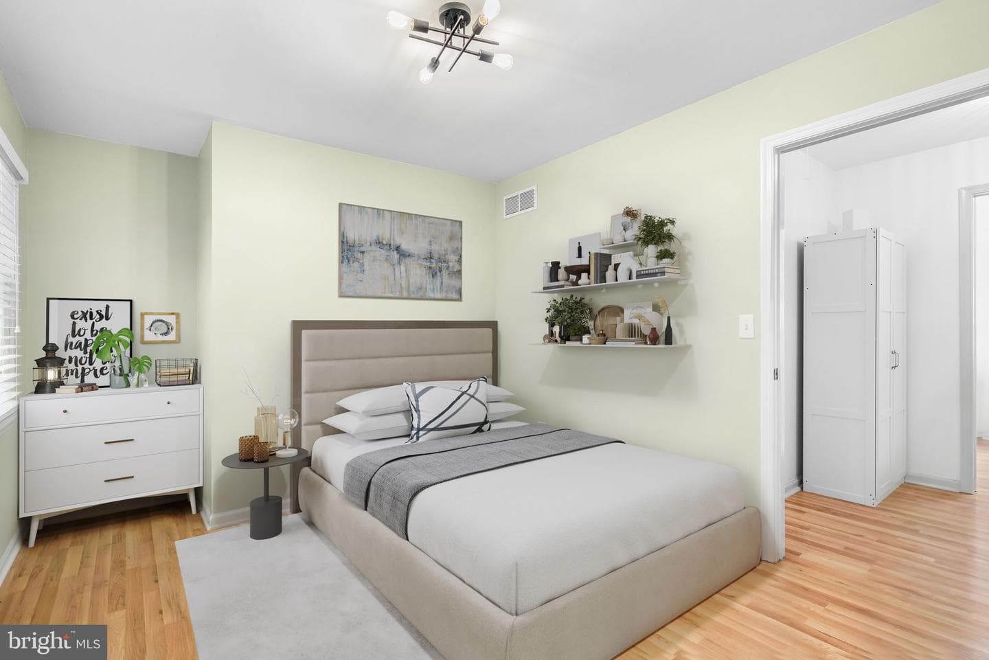 402 Florentine Drive photo 32