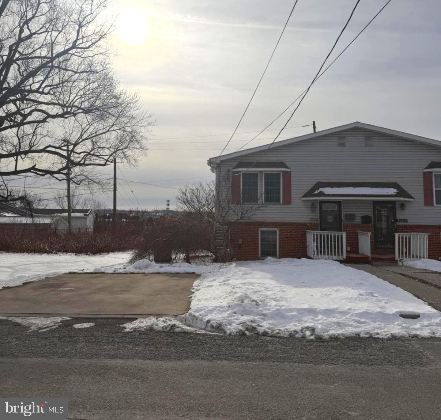2734 Columbia Street photo 2