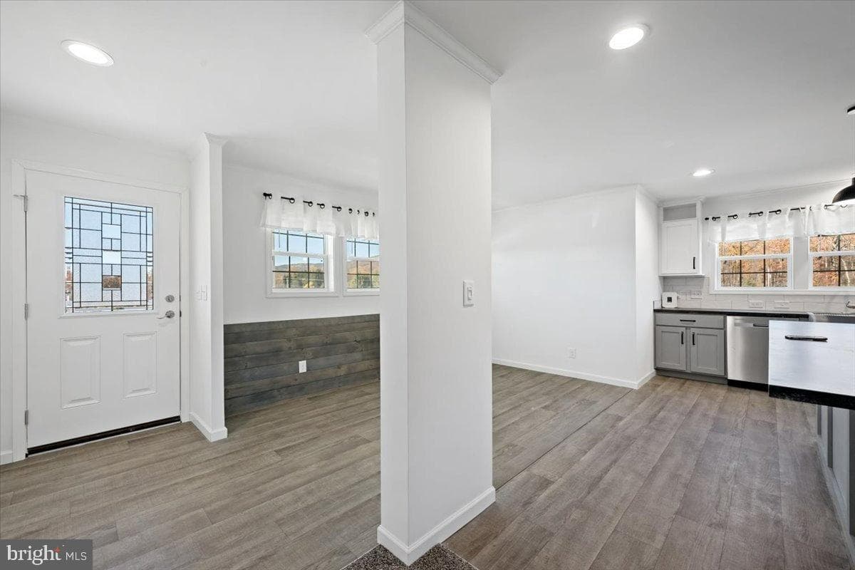 1412 Heytesbury Road photo 12
