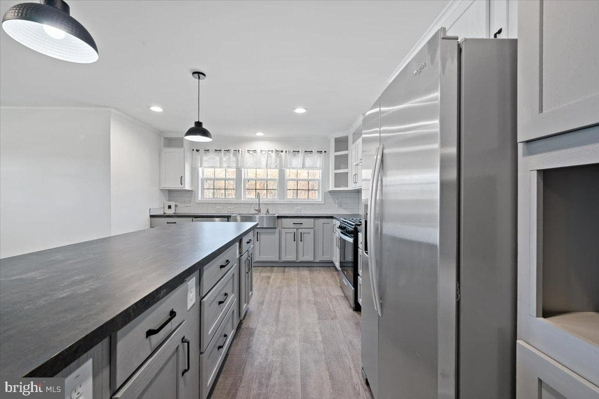 1412 Heytesbury Road photo 19