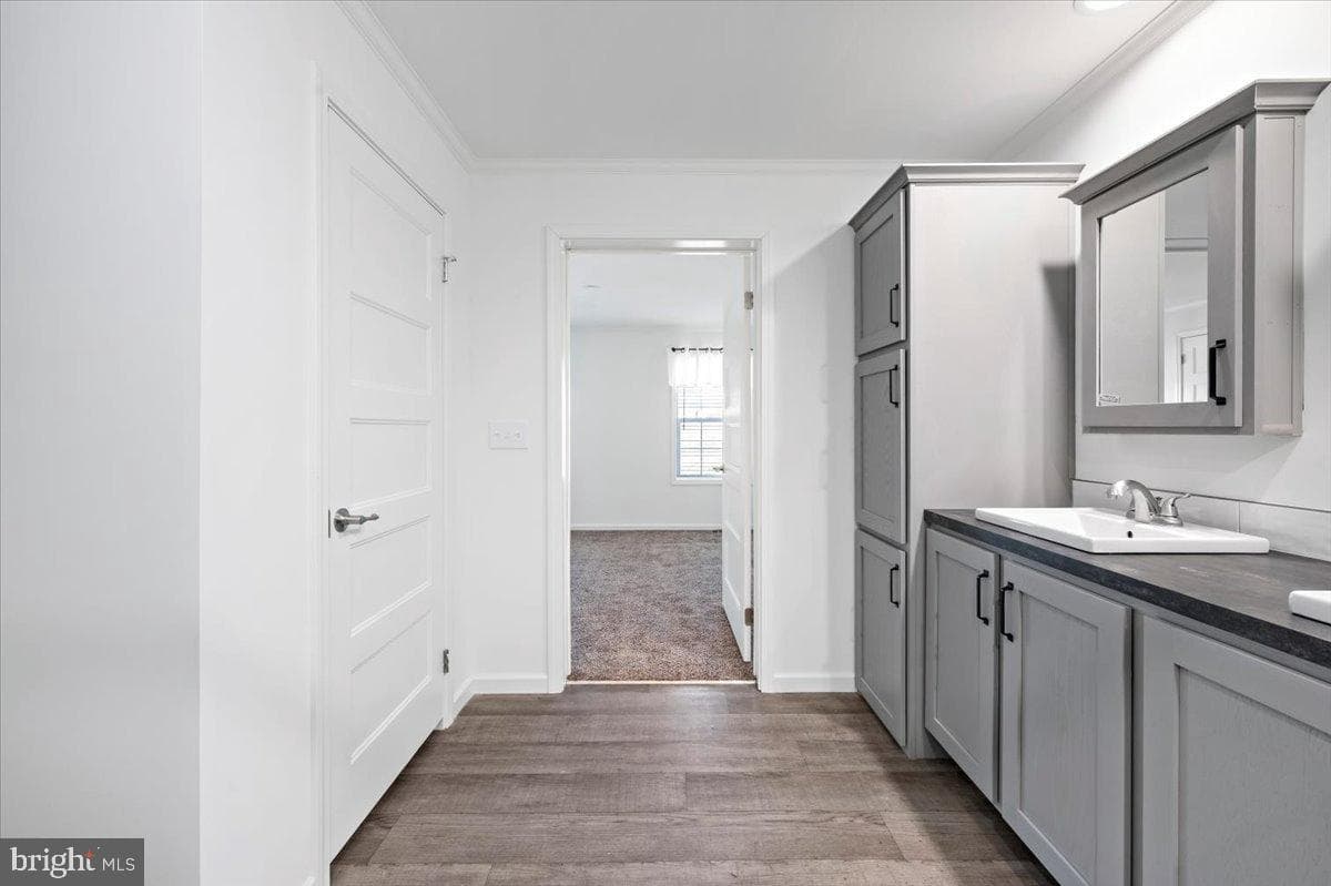 1412 Heytesbury Road photo 36