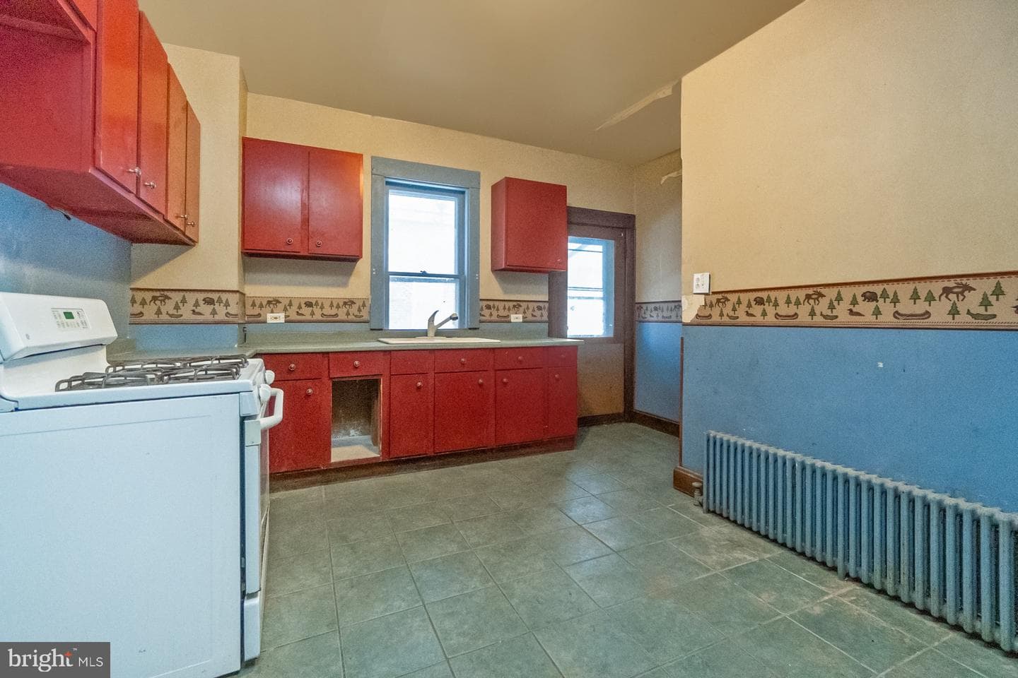 446 Williams Street photo 8