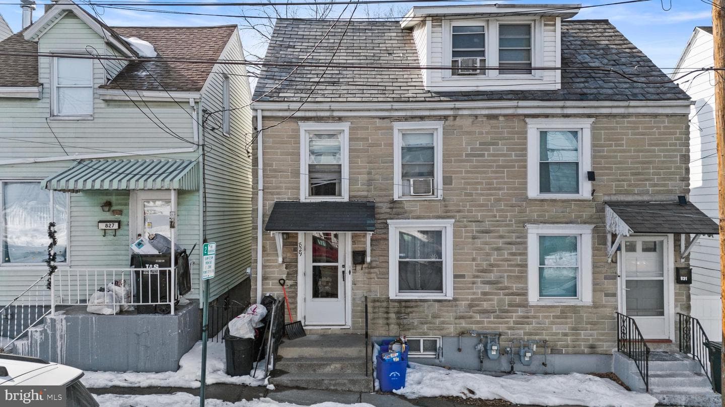 829 N New Street