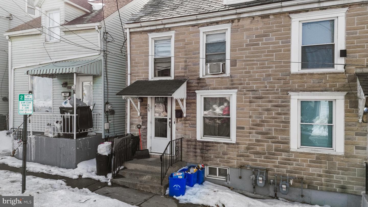 829 N New Street photo 3