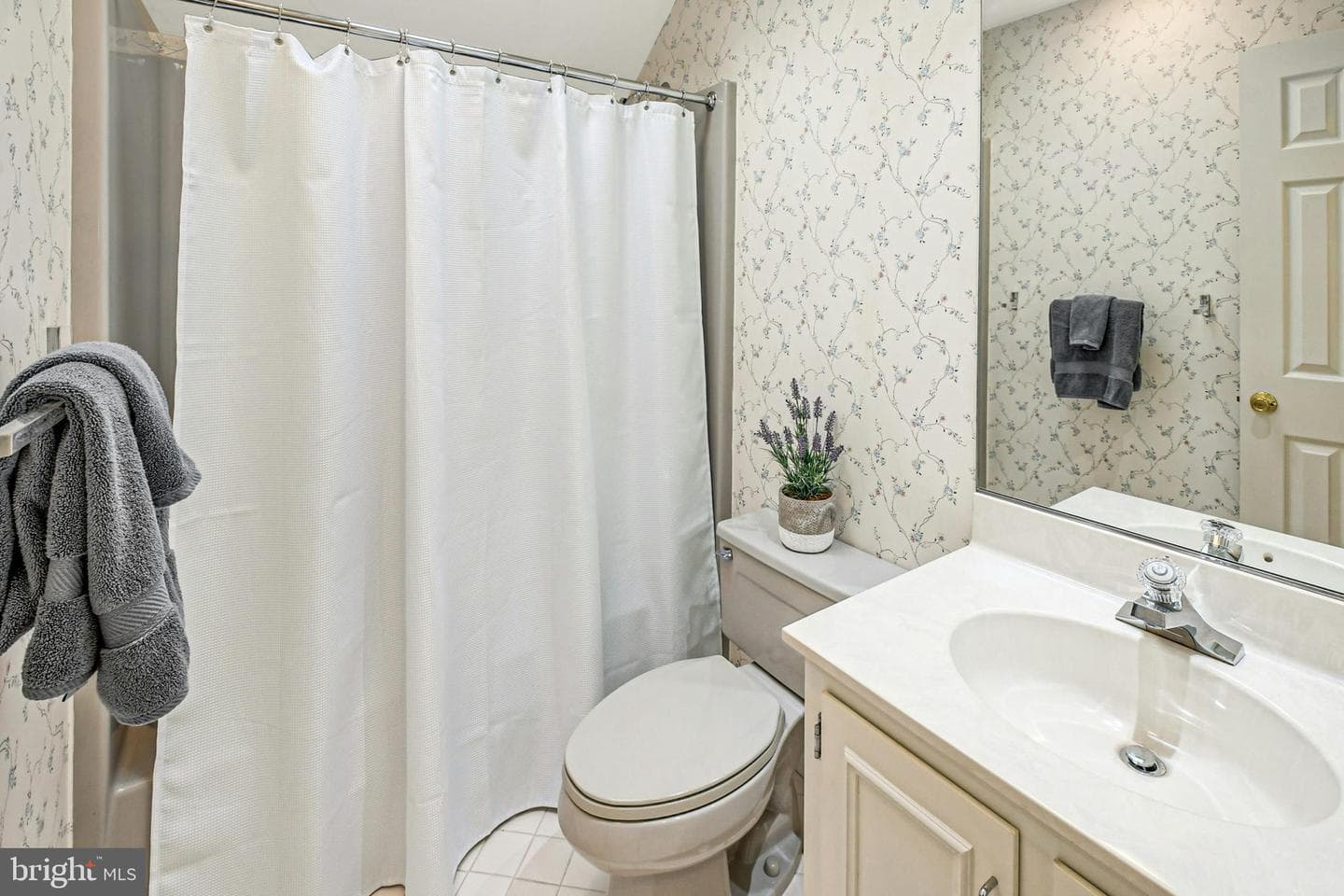 1588 Saucon Valley Road photo 24