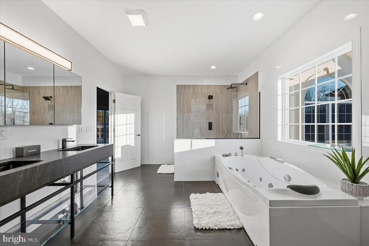 901 Meyer Road photo 30