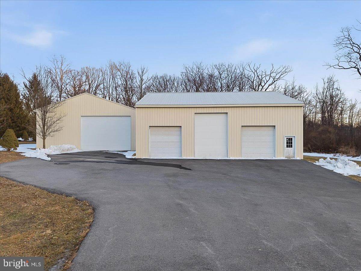 901 Meyer Road photo 52