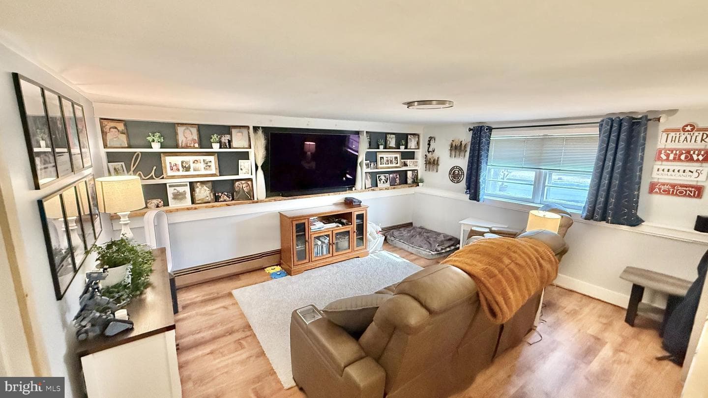 3041 Hermitage Avenue photo 8