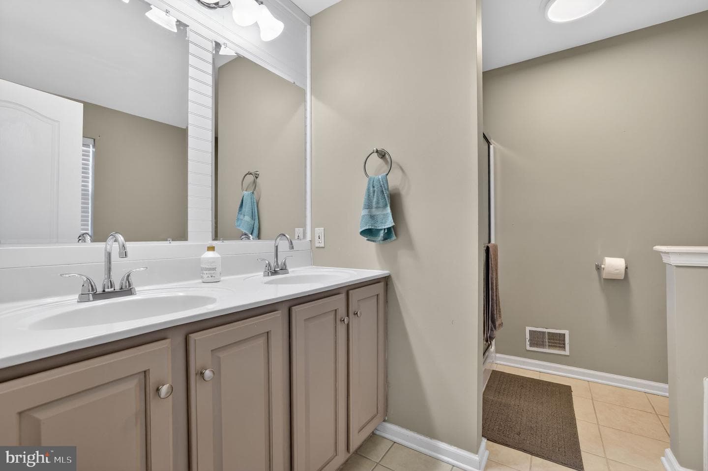 2270 Jeannette Lane photo 26