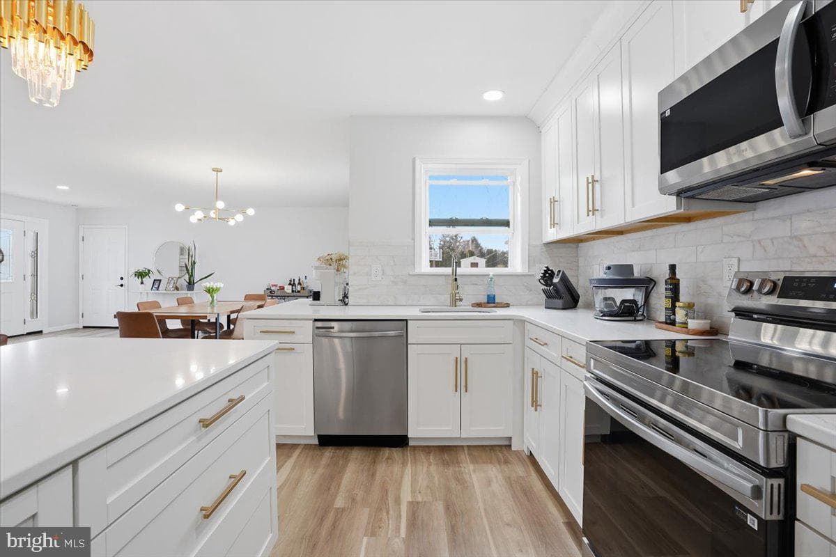 1647 4th Street photo 21