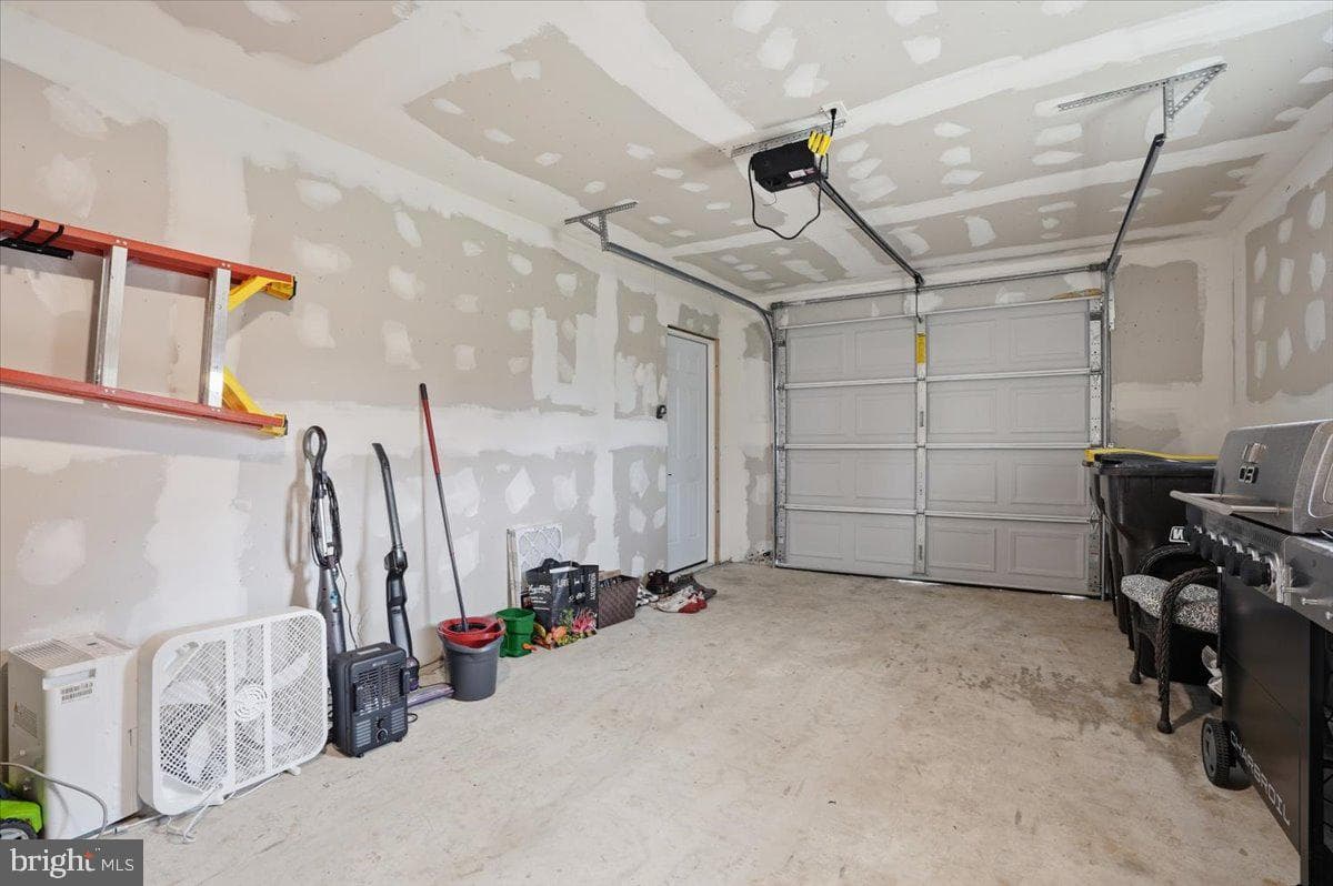 1647 4th Street photo 38