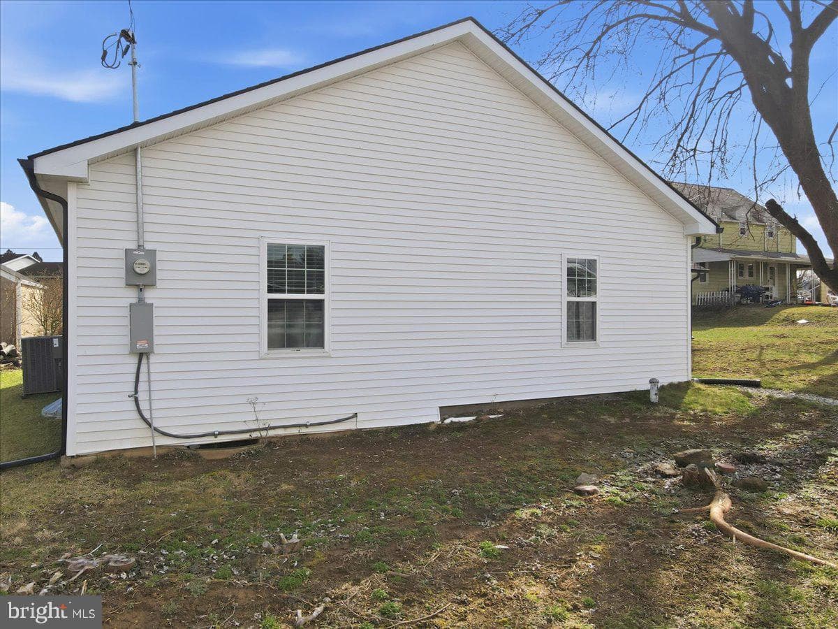 1647 4th Street photo 51