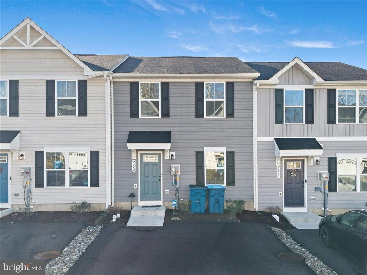 2142 Cross Country Road