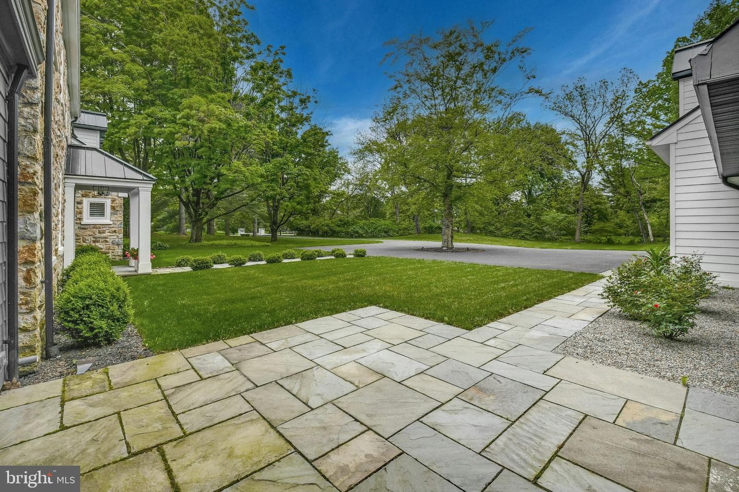1803 Apple Tree Ln E photo 41