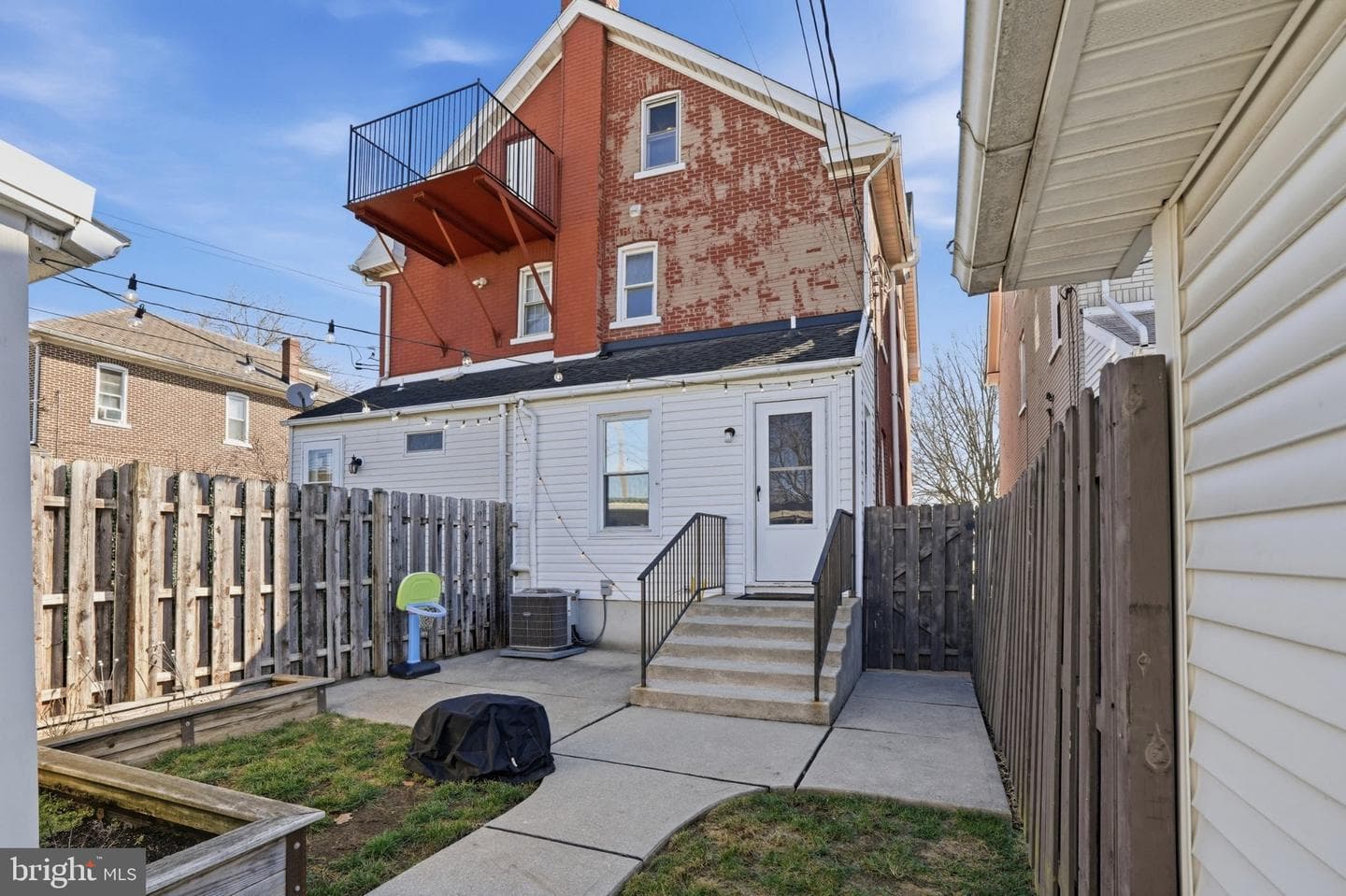 1005 Wood Street photo 36