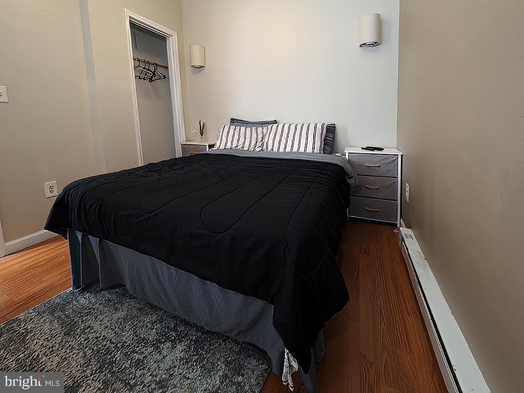 305 W 8th Street photo 11