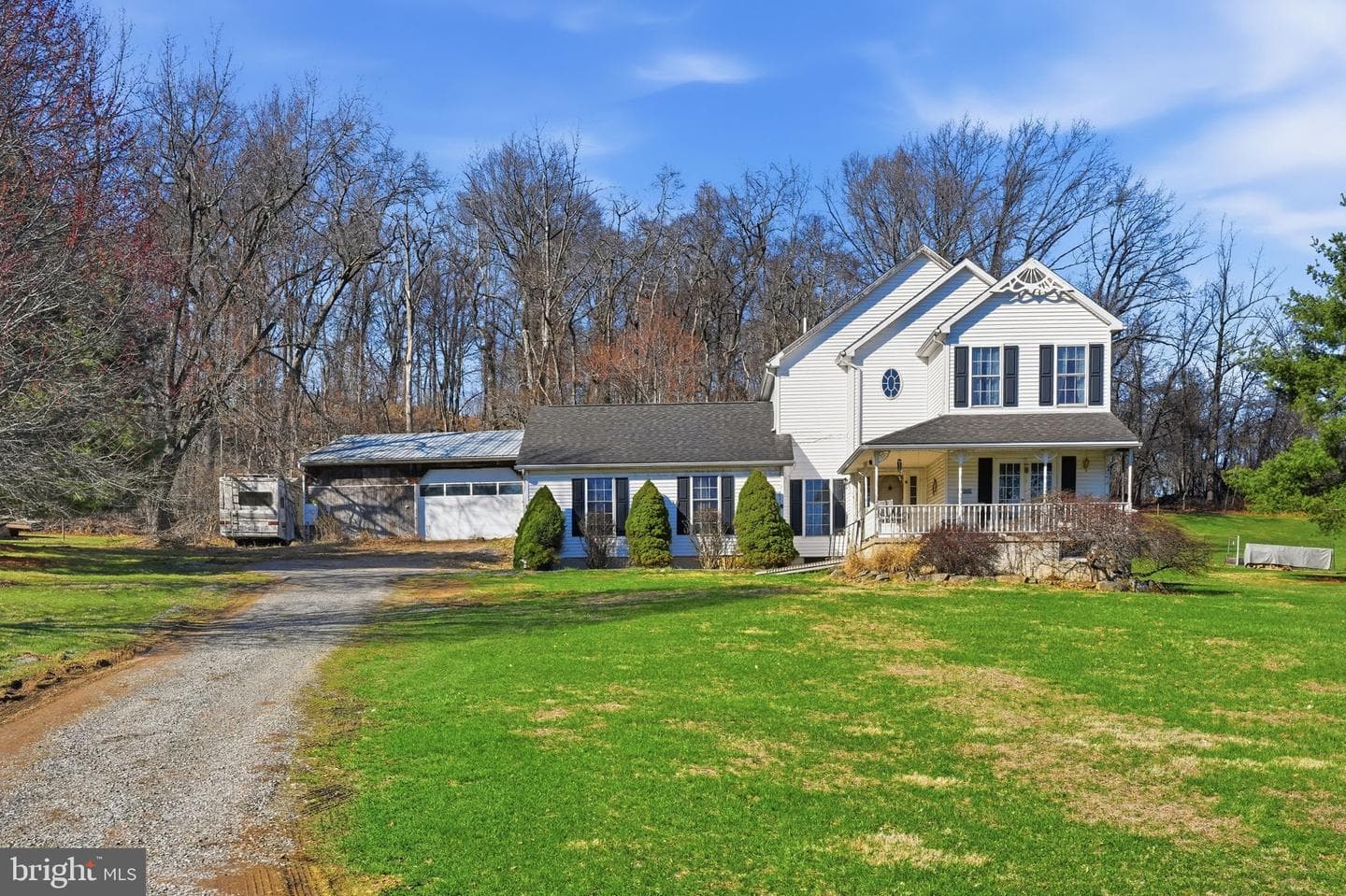 2531 Apple Street photo 1