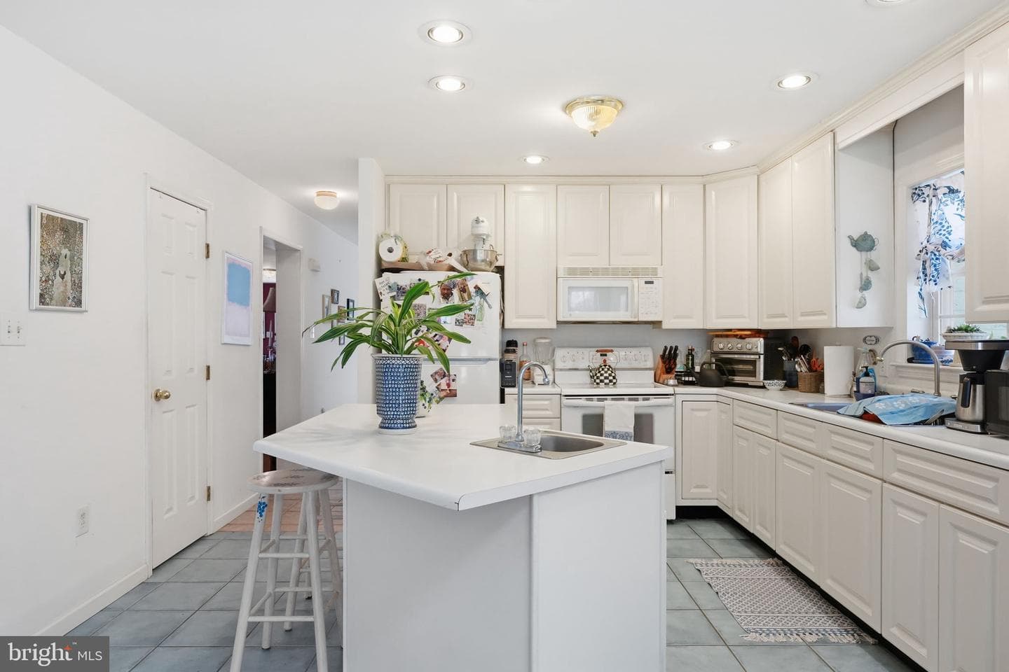 2531 Apple Street photo 14