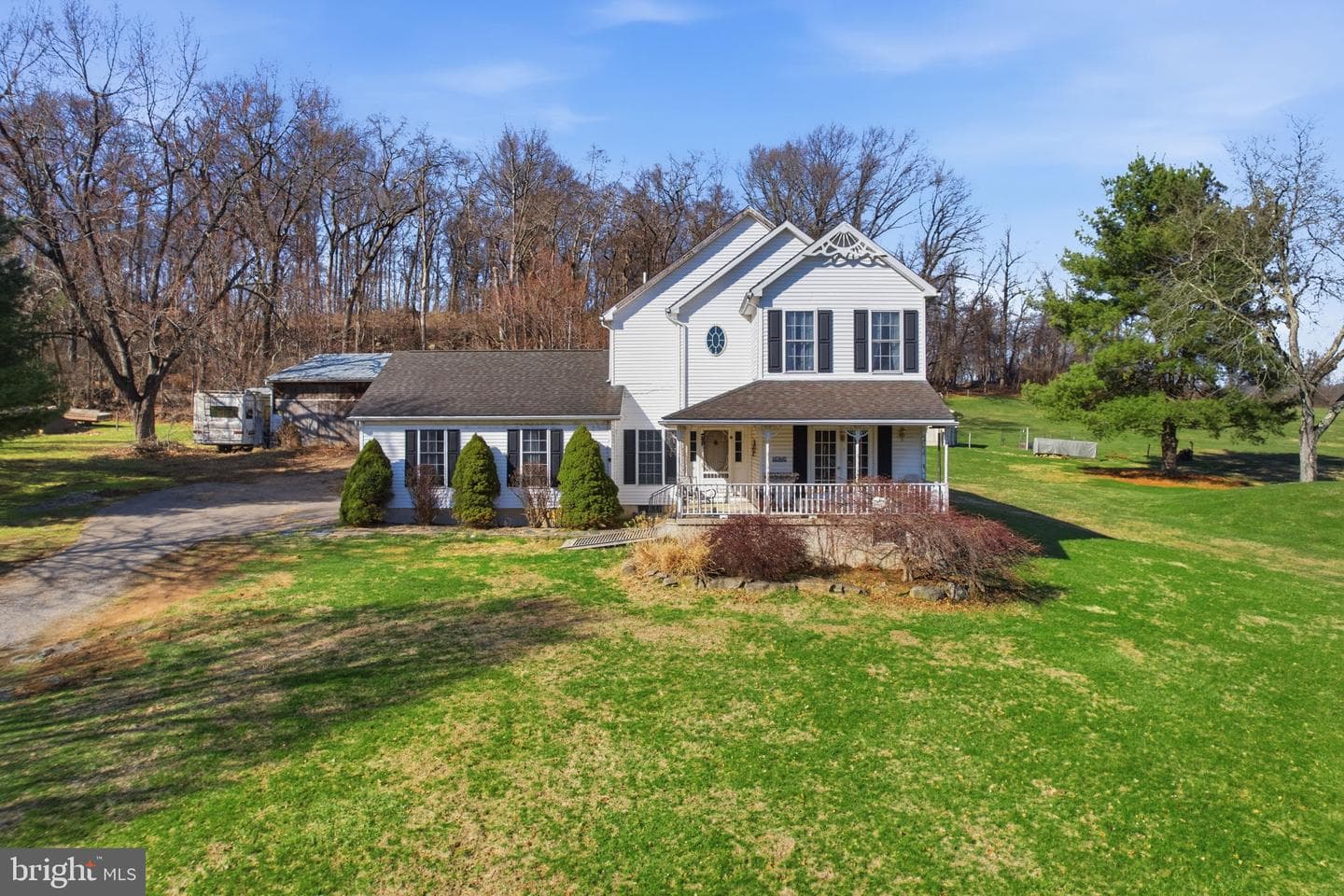 2531 Apple Street photo 3