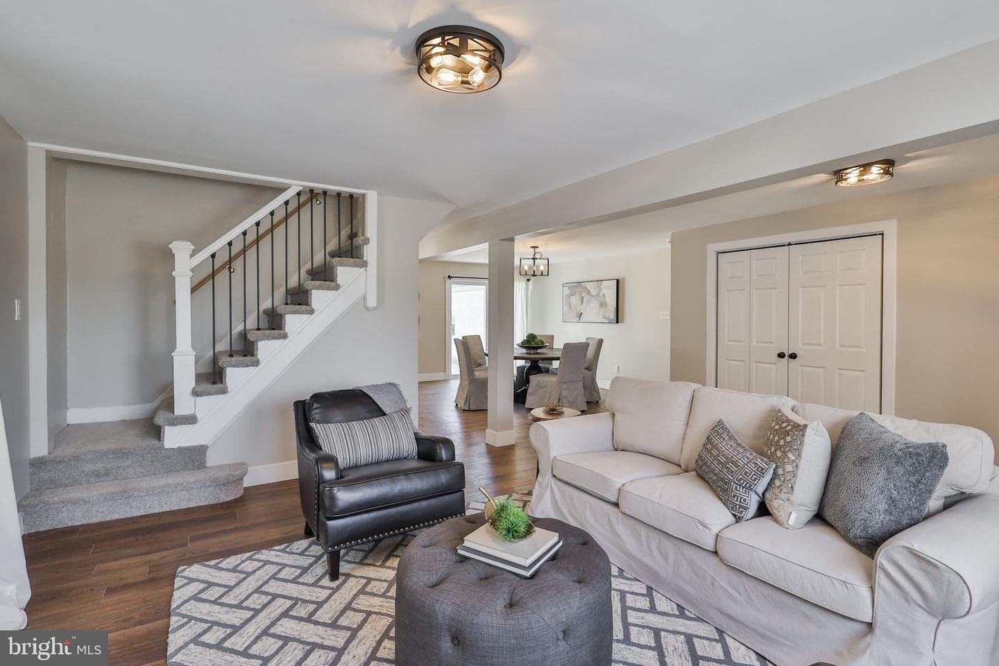1437 Keilman Avenue photo 17