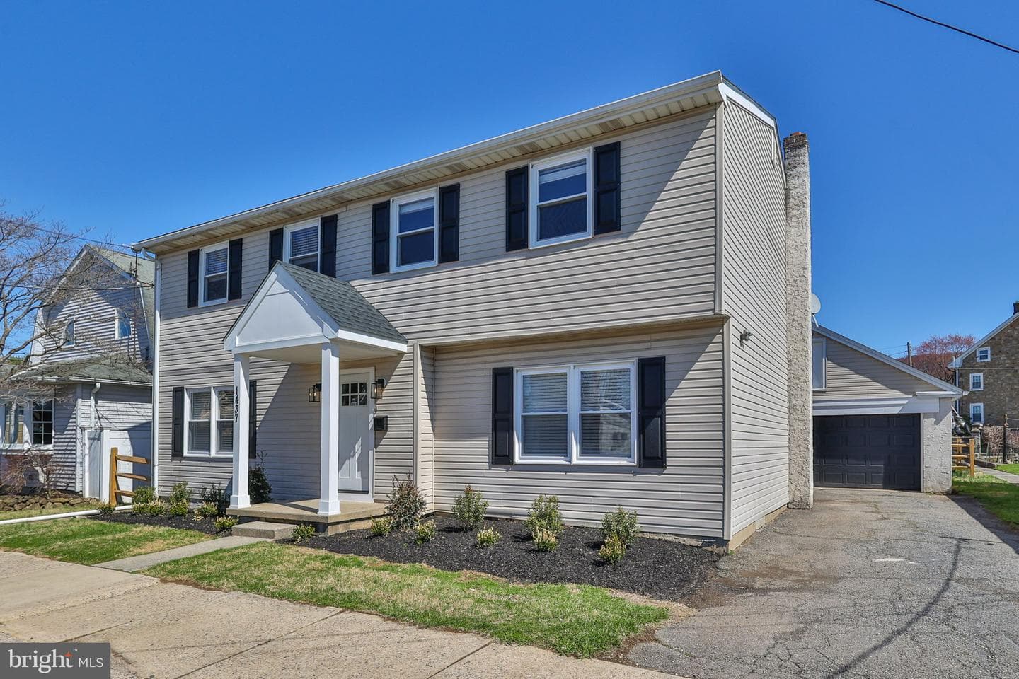 1437 Keilman Avenue photo 2