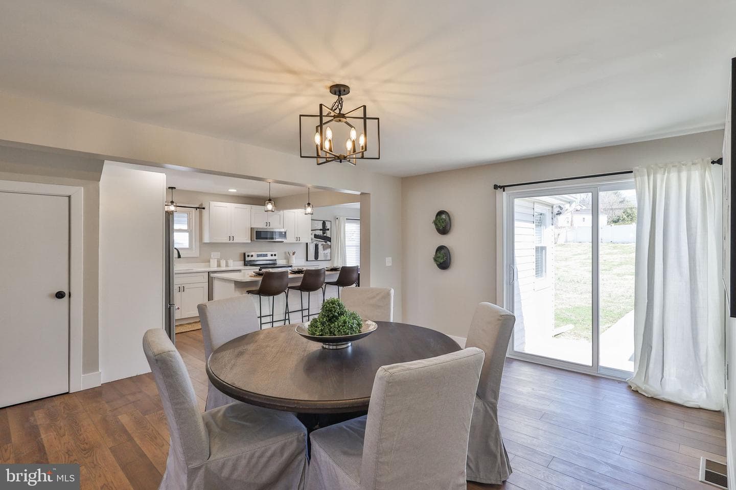 1437 Keilman Avenue photo 23