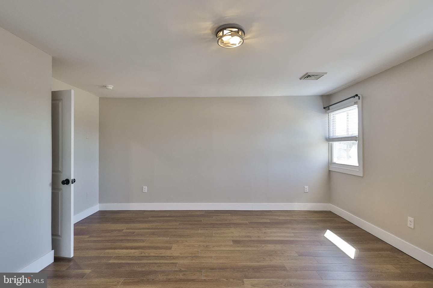 1437 Keilman Avenue photo 43