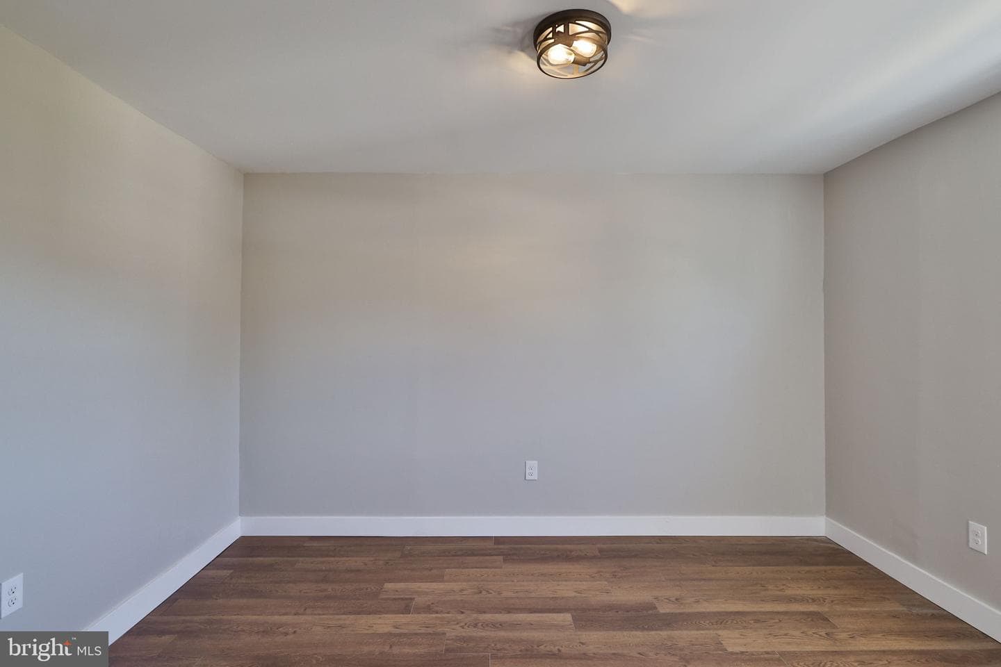1437 Keilman Avenue photo 53
