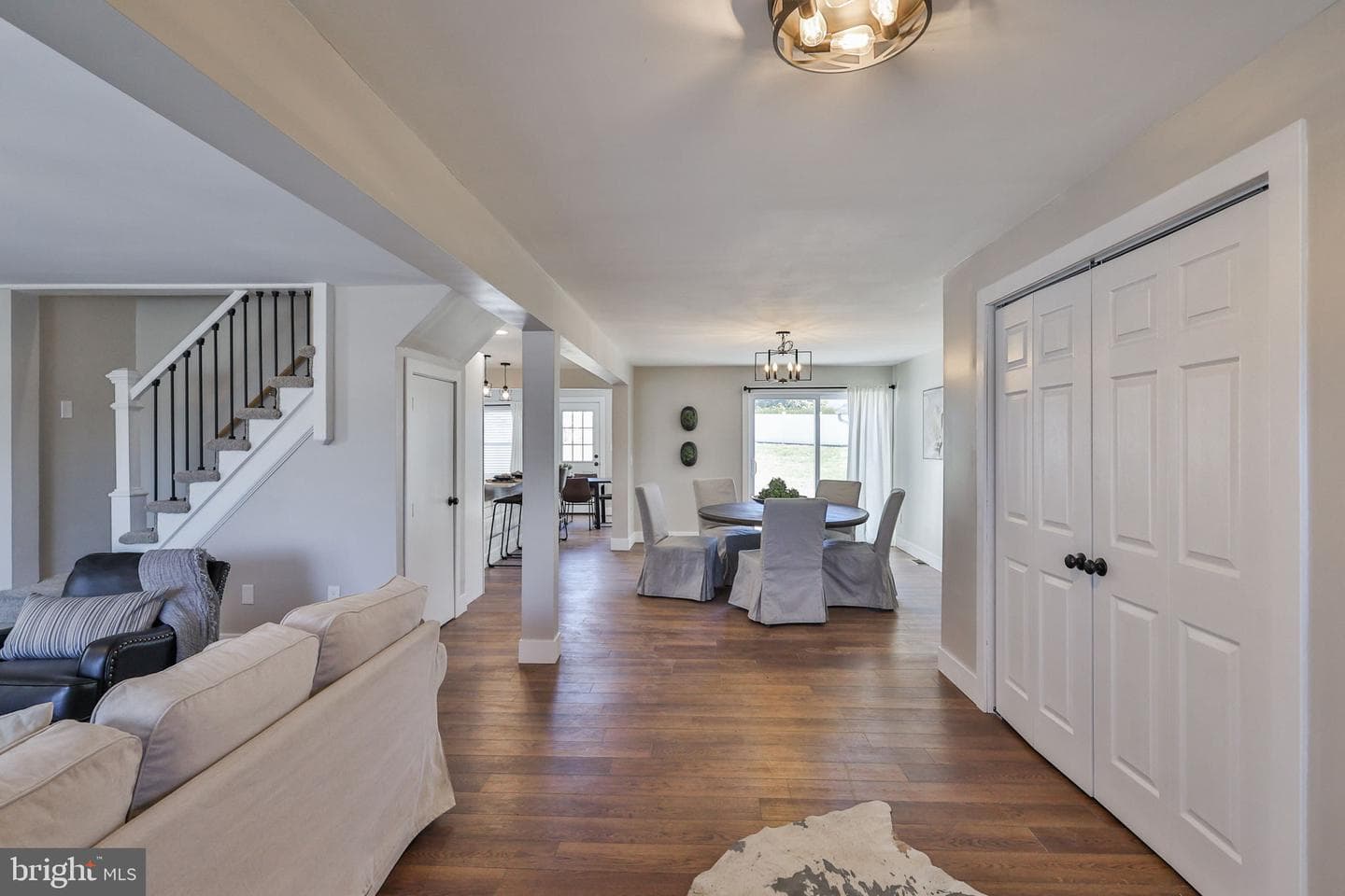 1437 Keilman Avenue photo 9