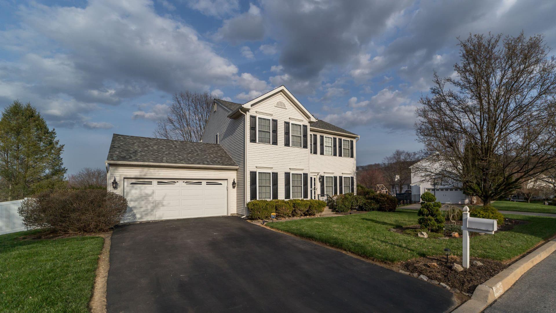 2305 Sheffield Drive photo 42