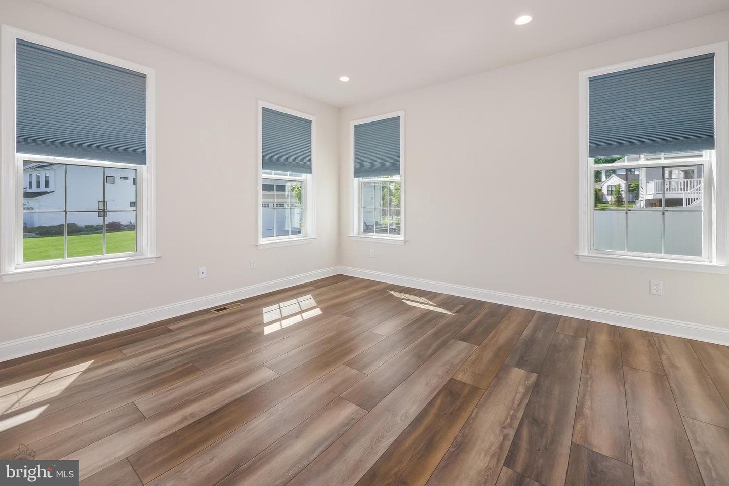 70 Kate Court photo 11