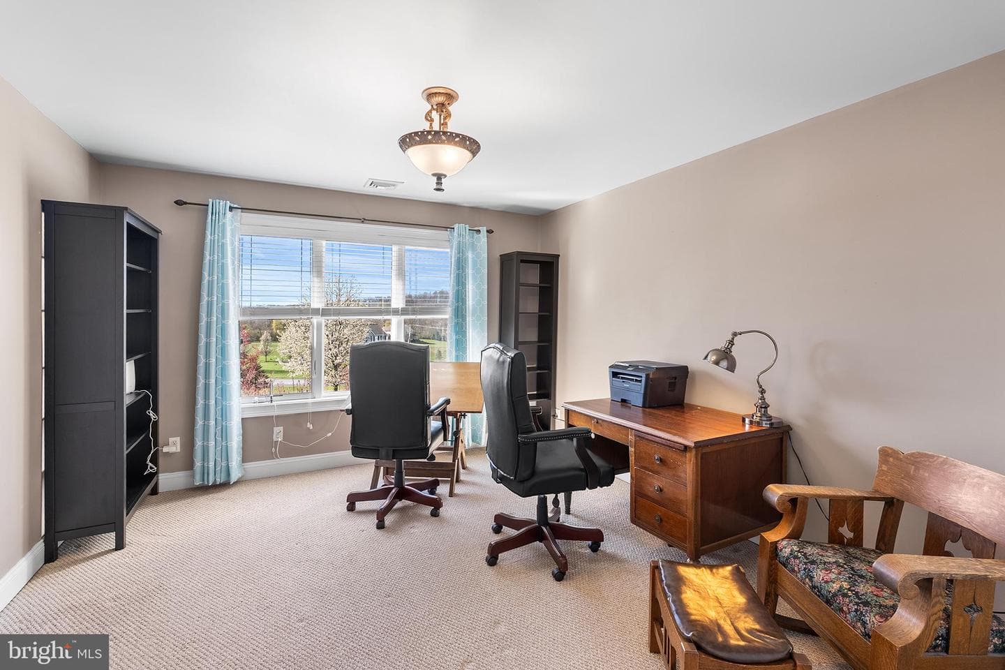 1572 Courtney Court photo 20