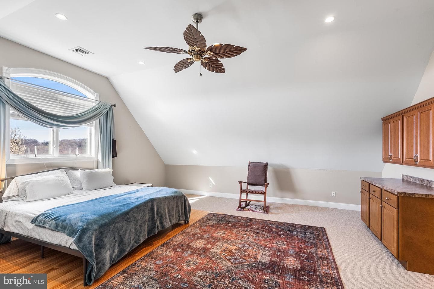 1572 Courtney Court photo 24