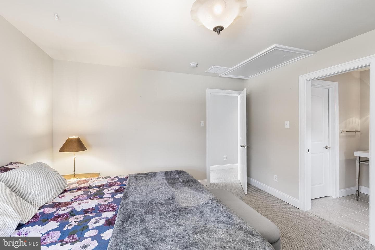 1572 Courtney Court photo 28