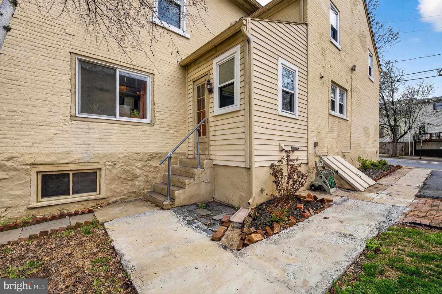 945 Main Street photo 65