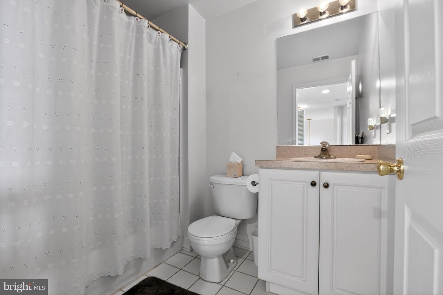 186 Oakmont Court photo 19