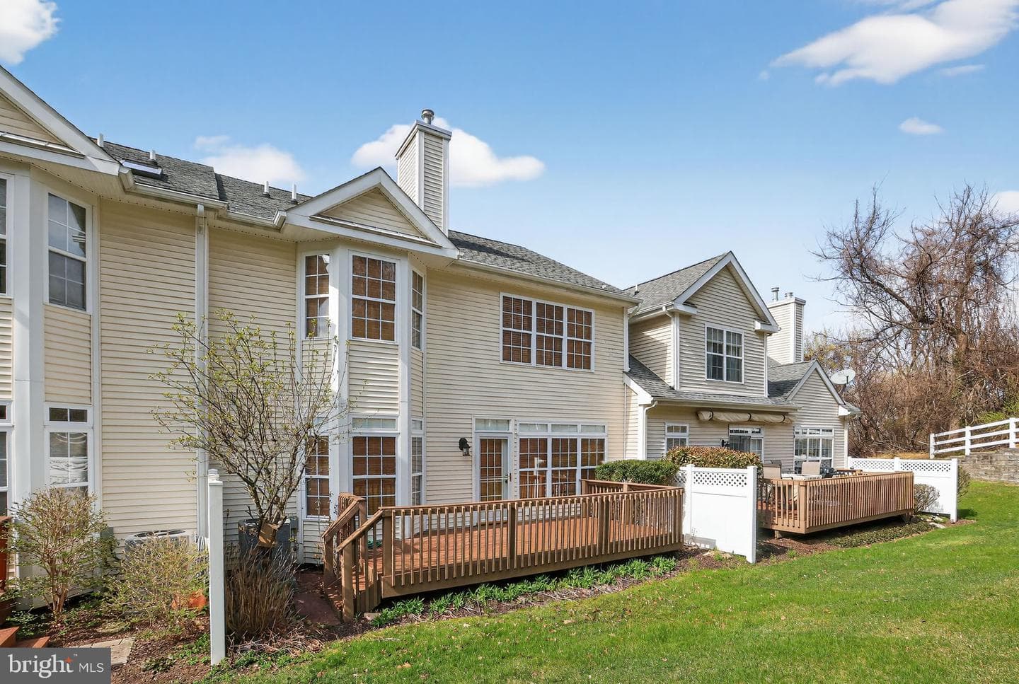 186 Oakmont Court photo 29