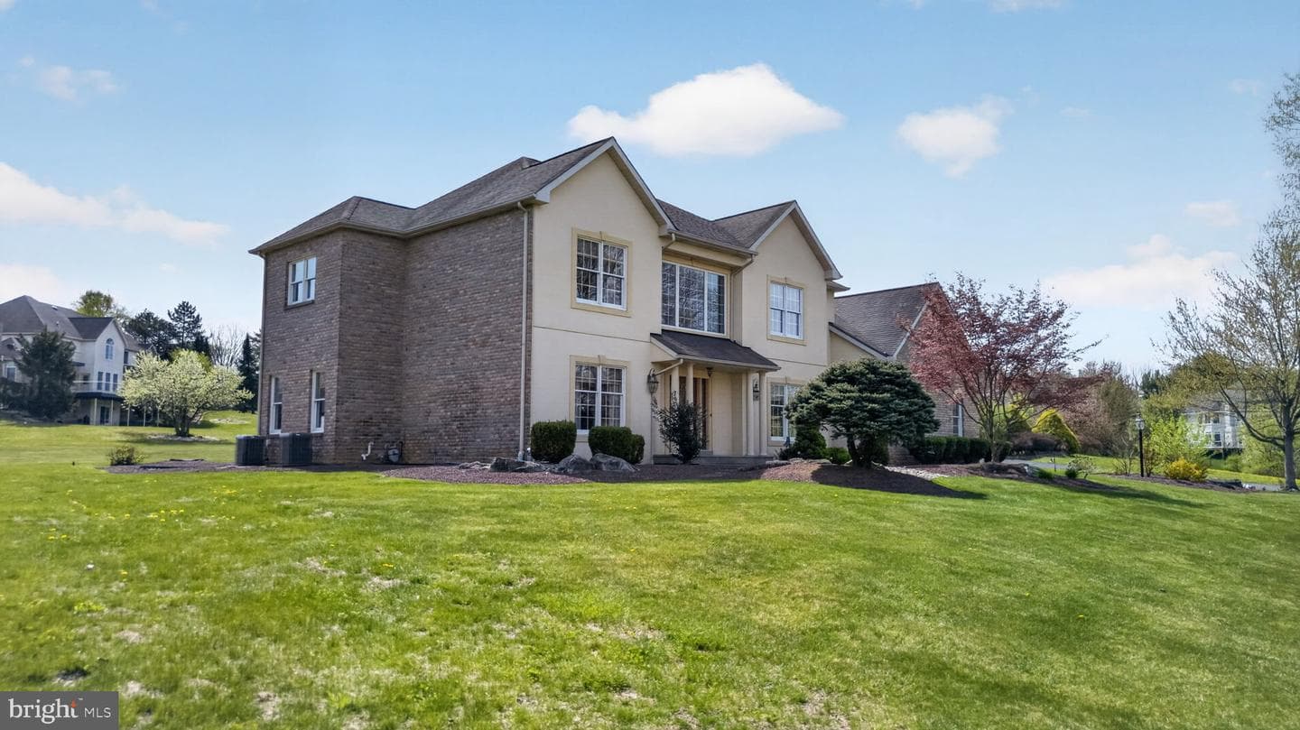 3500 Manor Road photo 11