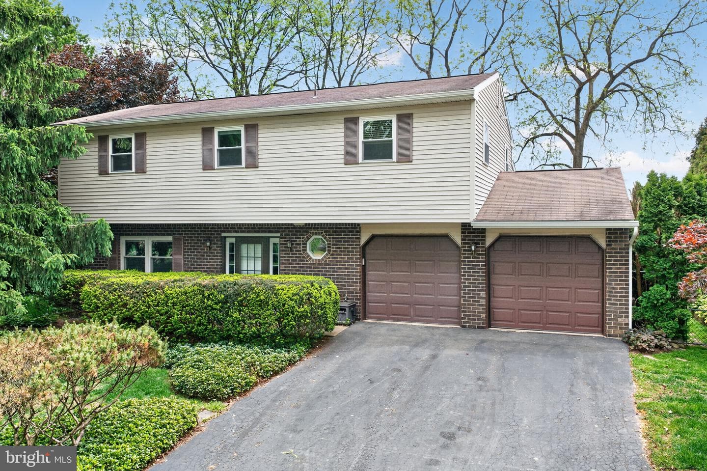 1189 Bluestone Drive photo 1