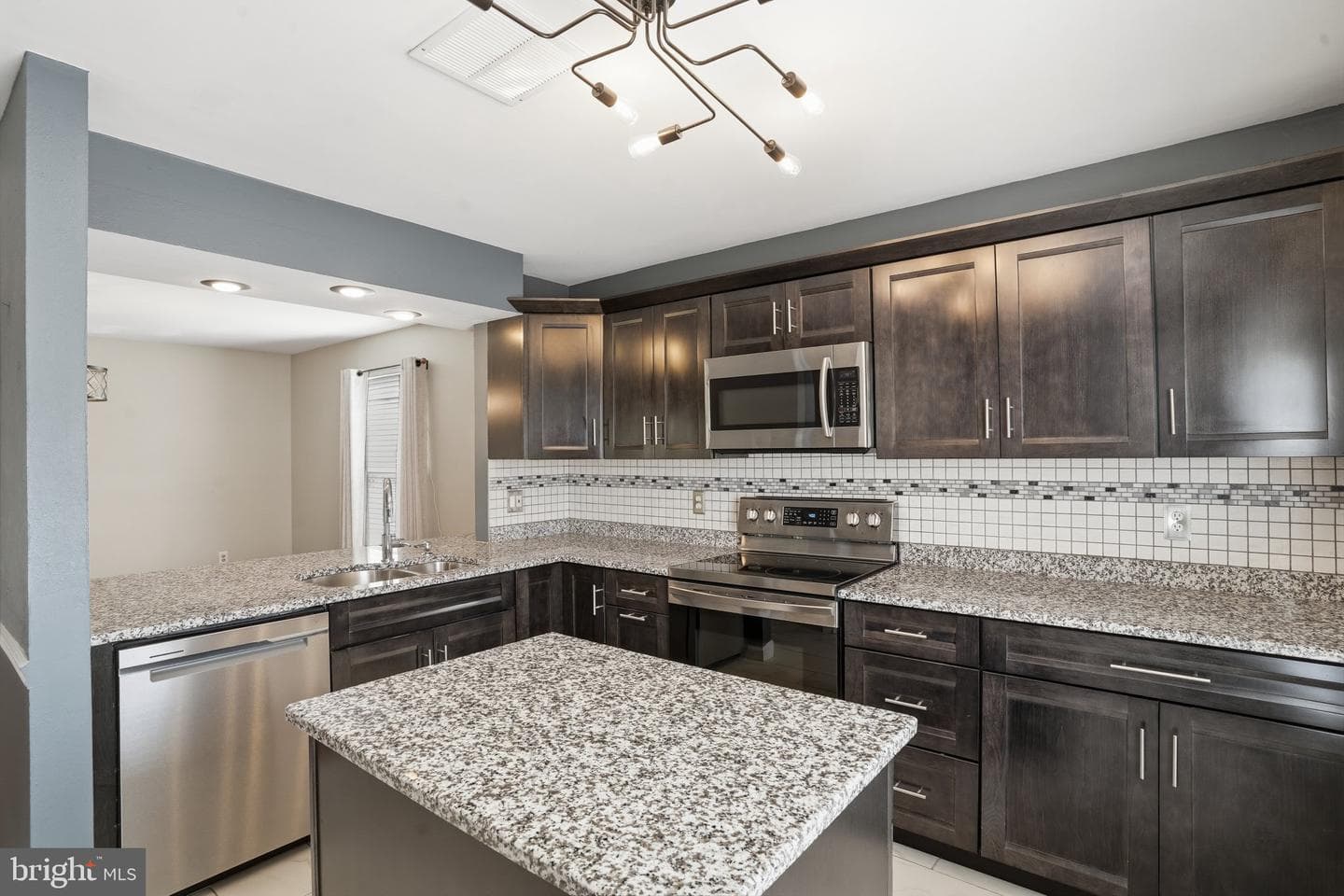 2807 Westgate Drive photo 21