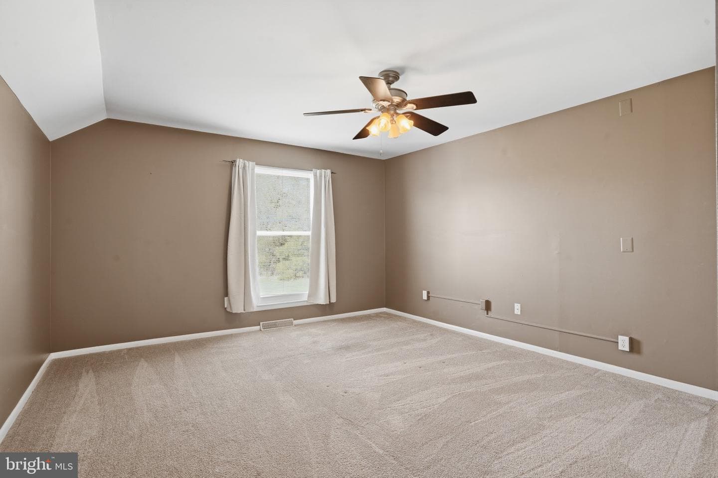 2807 Westgate Drive photo 35
