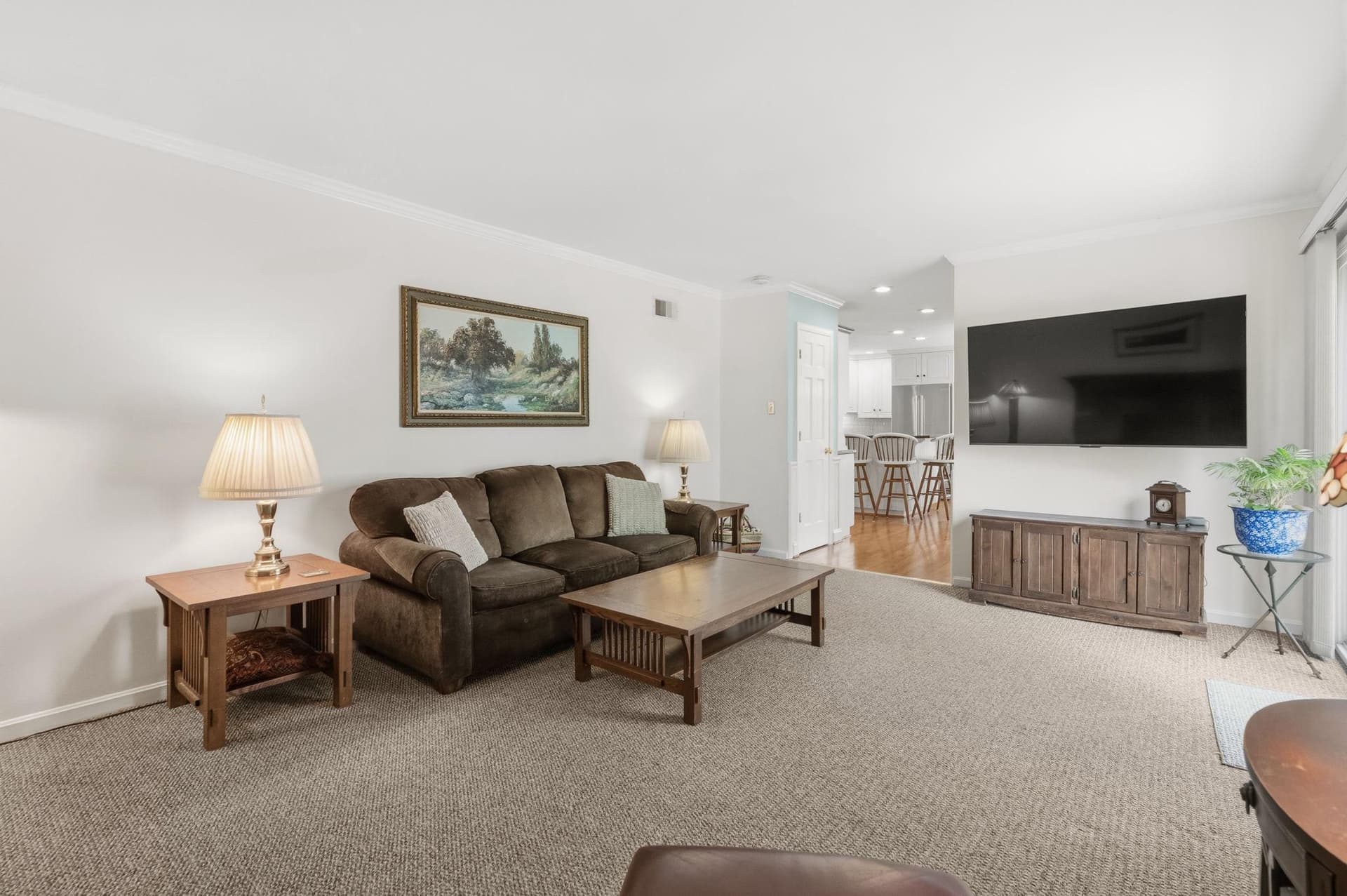 1847 Clarence Drive photo 24