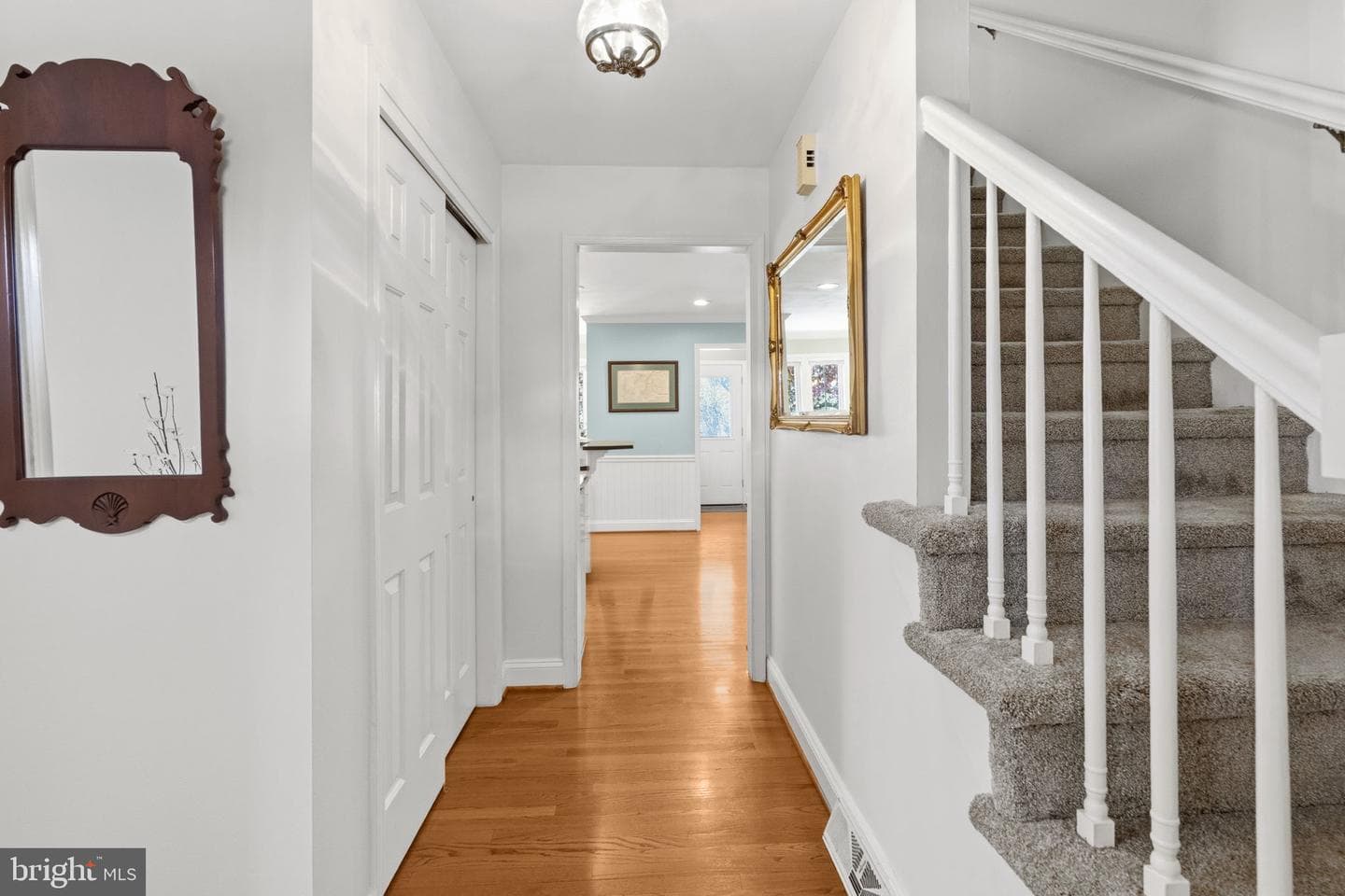 1847 Clarence Drive photo 9