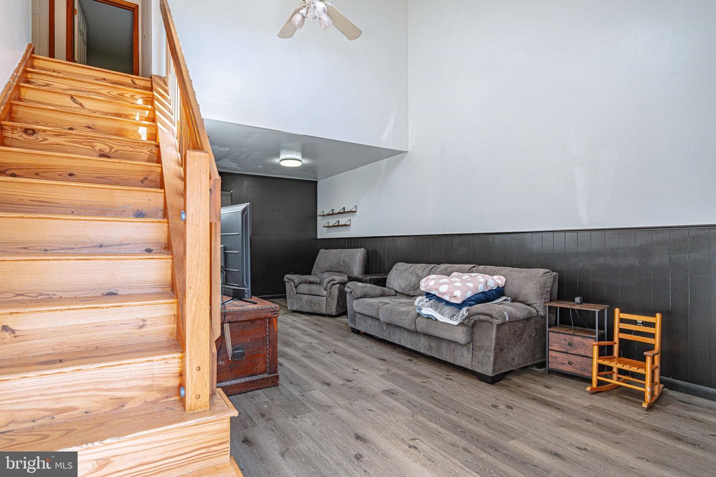 2725 Victoria Lane photo 3