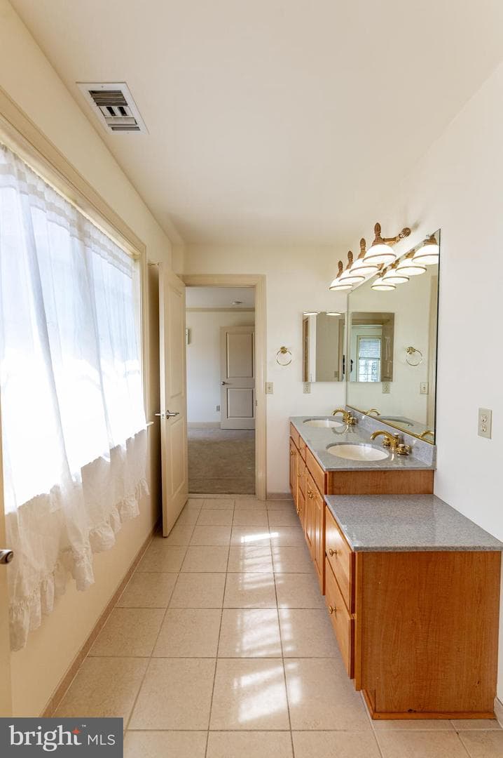 49 Crest Boulevard photo 44