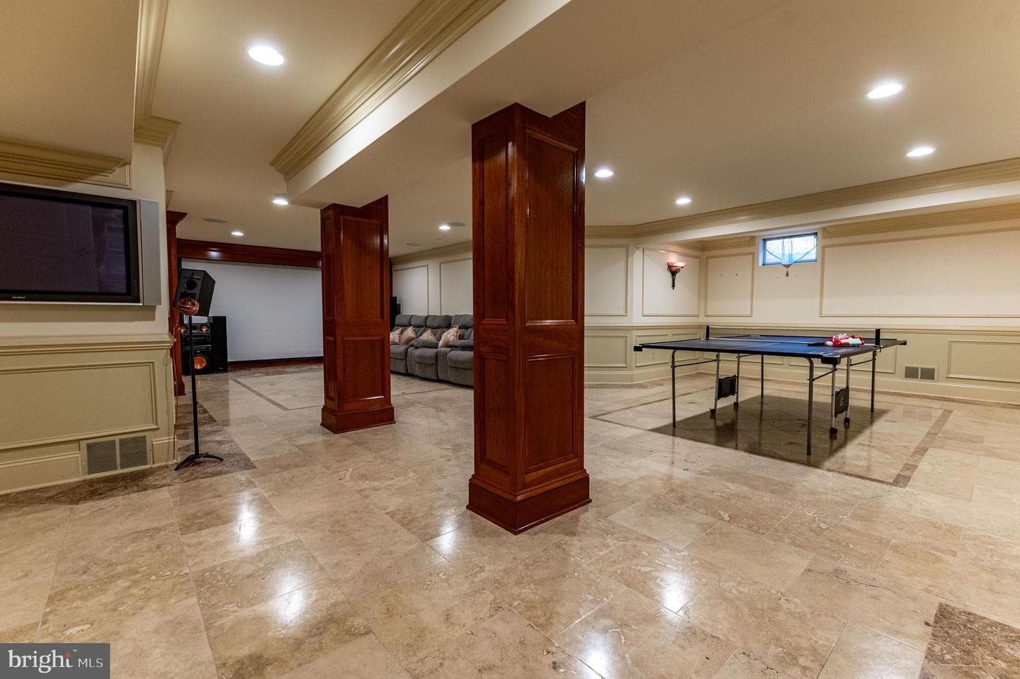 49 Crest Boulevard photo 6