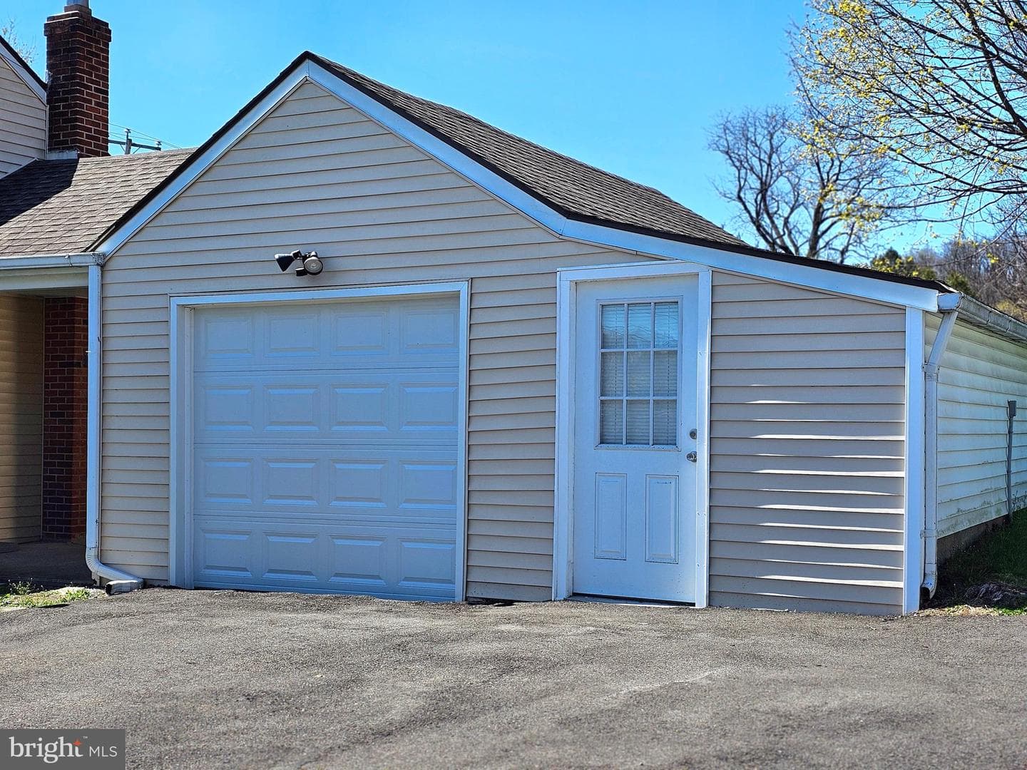 115 Kiefer Street photo 2